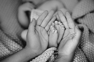 Помогите старшим детям привыкнуть к новому члену семьи – новорожденному ребенку